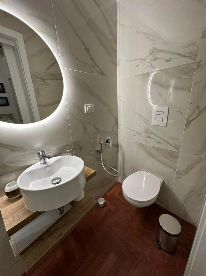 La Stanza Di Eleonora Bed & Breakfast Наполи Екстериор снимка