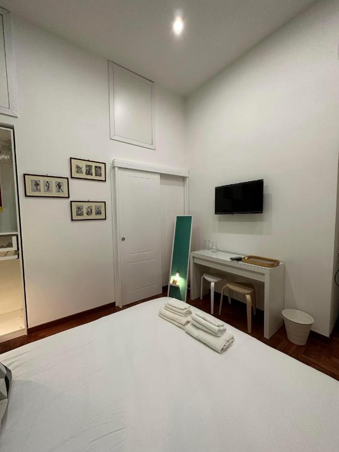 La Stanza Di Eleonora Bed & Breakfast Наполи Екстериор снимка